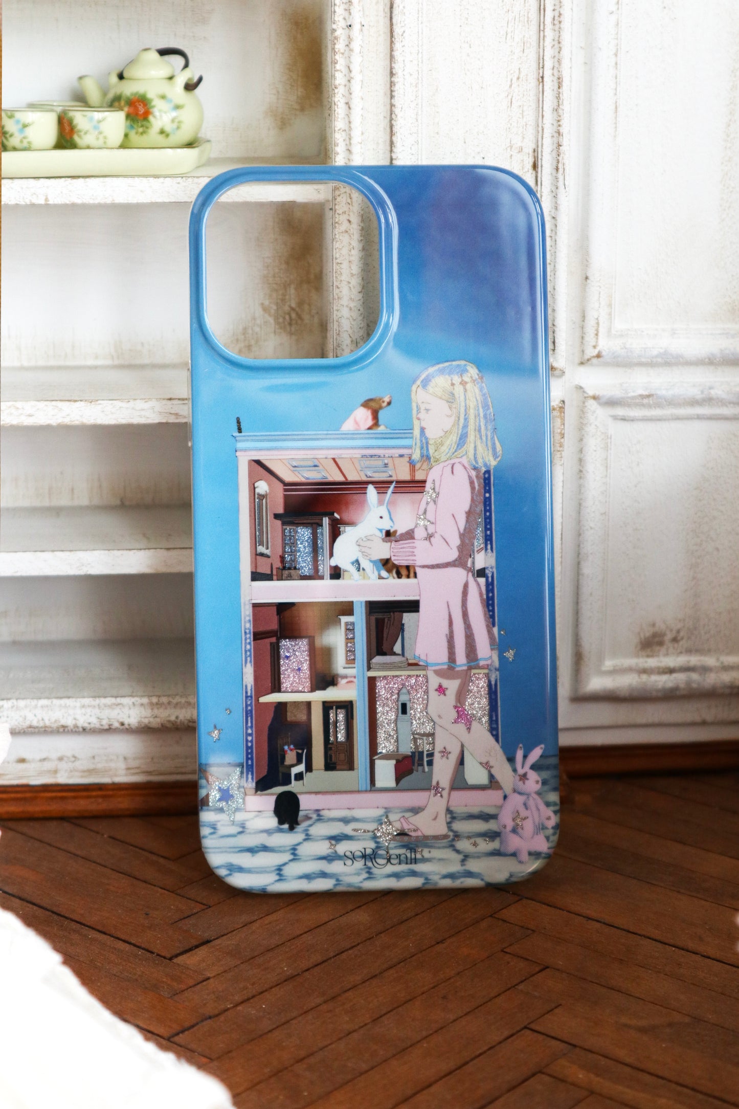 Alice phone case